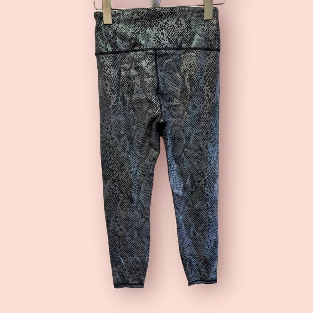‎IVL Collective Hydralux Metallic Snakeskin Simple Leggings Size 6 - Picture 4 of 7